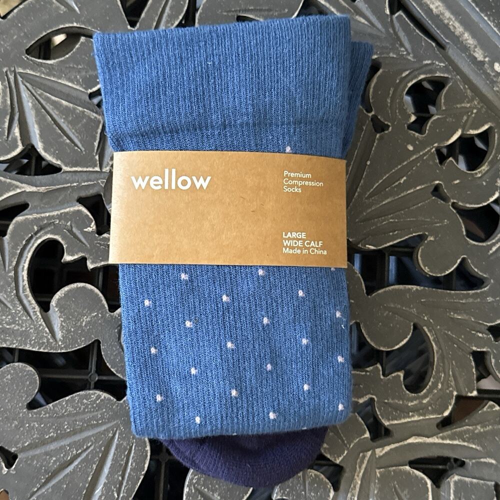 Wellow Compression Socks Large Wide Calf 18–25 mmHg Bamboo Blue Polka Dot